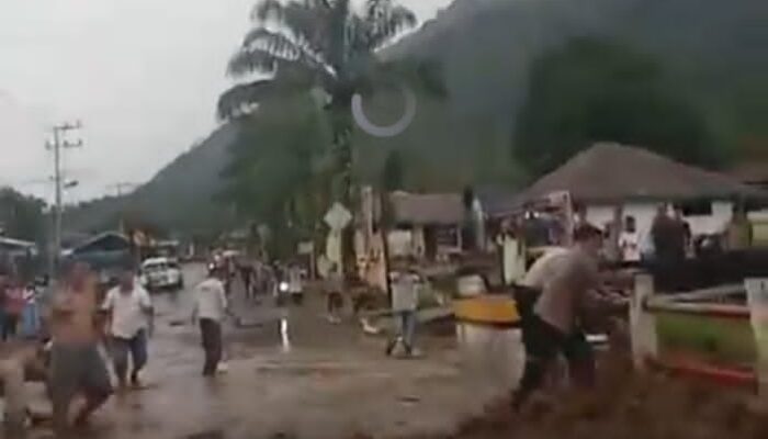 Sering Banjir, PPK Jalan Nasional Kutacane Diminta Perbaiki Parit Jalan