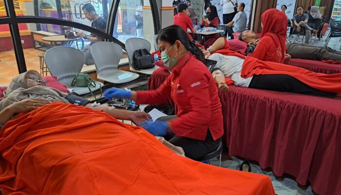 Pasokan Darah Minim, Killiney Indonesia San The Clinic Beautyloshopy Gelar Donor Darah