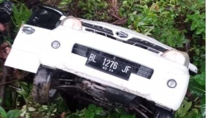 1 Mobil Pribadi Jatuh Di Gunung Naibos Simeulue