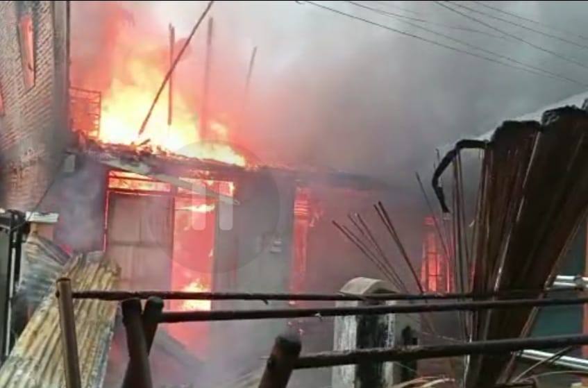 Satu Rumah Hangus Terbakar Di Kualasimpang