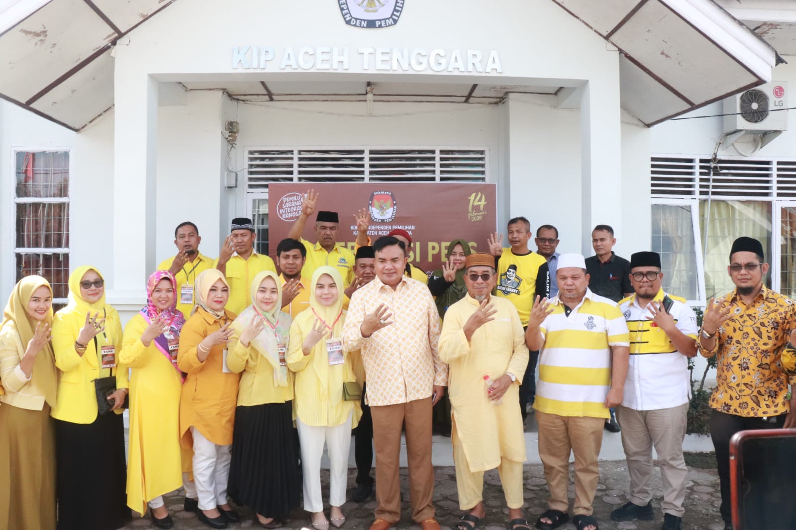 Golkar Daftarkan 30 Nama Bacaleg Ke KIP Aceh Tenggara