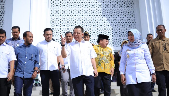 Pj Gubernur Bantu Masjid Giok Rp10 Miliar 