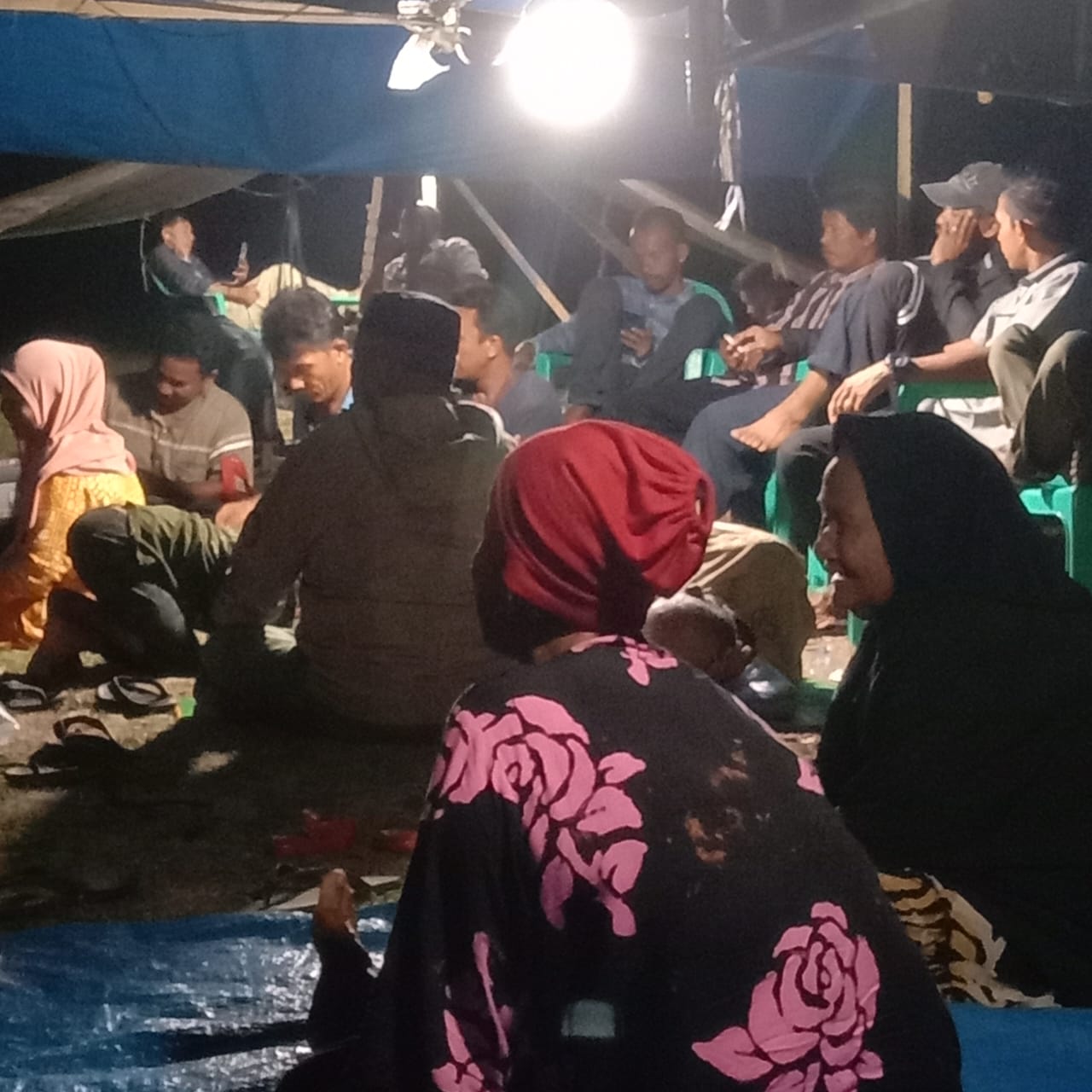 Ratusan Massa Singkuang 1 Nginap Di Areal PT RPR