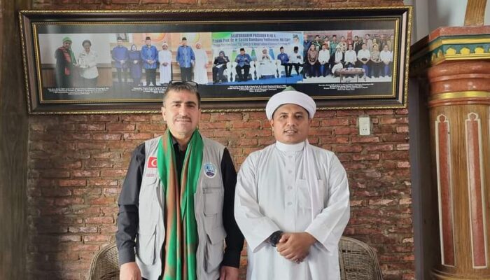 Bicara Kemanusiaan, Hasim Karatas Dari Turky Temui Tuan Guru Batak