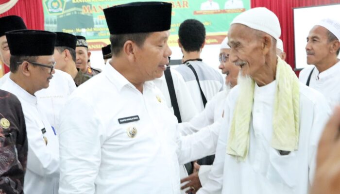 Bupati Dan Wabup Simalungun Hadiri Manasik Haji Akbar
