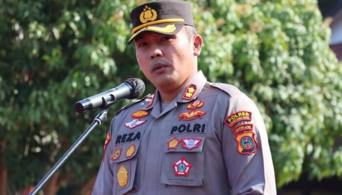 Kapolres Madina BicaraAksi Massa Singkuang 1