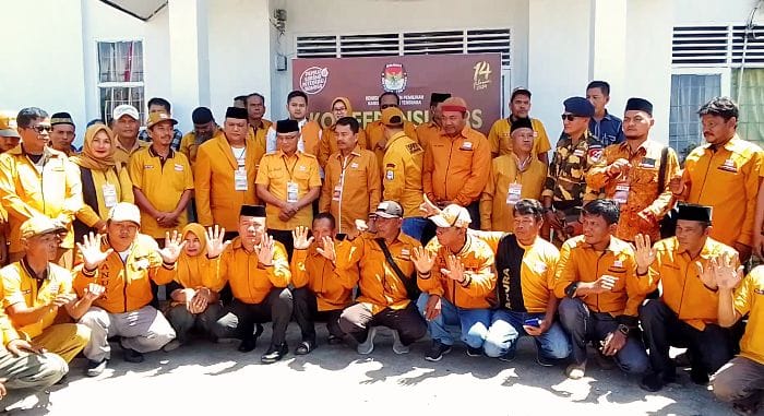 Partai Hanura Daftarkan 30 Nama Bacaleg Ke KIP Aceh Tenggara
