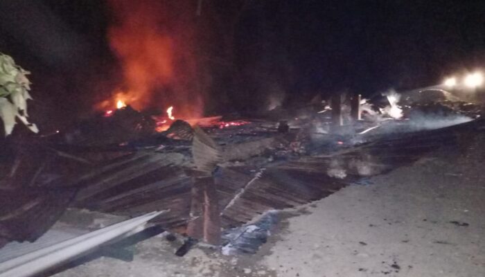 Gegara Korslet, Rumah Petani Ludes Terbakar