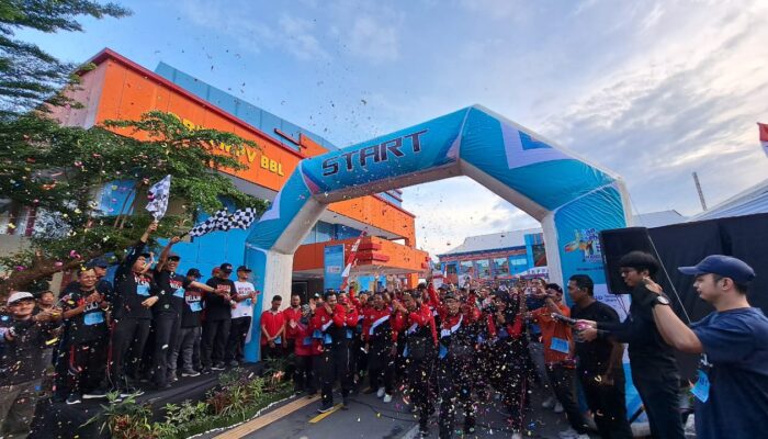 Rayakan Bulan Merdeka Belajar, Ribuan Guru Ikuti Jalan Sehat