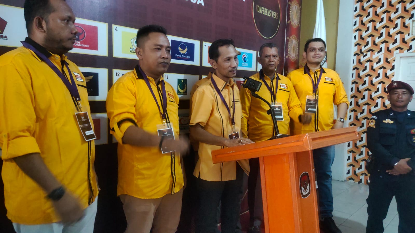 Konvoi Partai Hanura Antarkan25 Bacaleg, Target Satu Fraksi Konvoi Partai Hanura Antarkan25 Bacaleg, Target Satu Fraksi