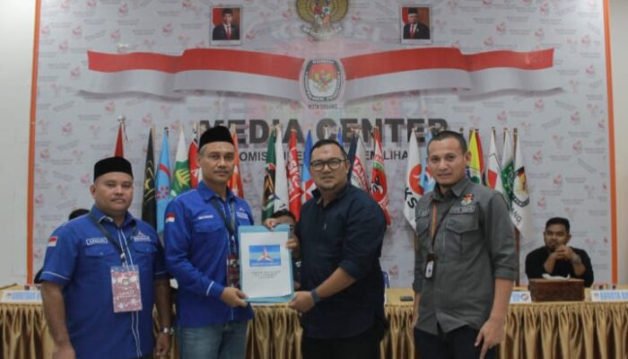 Partai Demokrat Daftarkan 20 Bacaleg Ke KIP Sabang