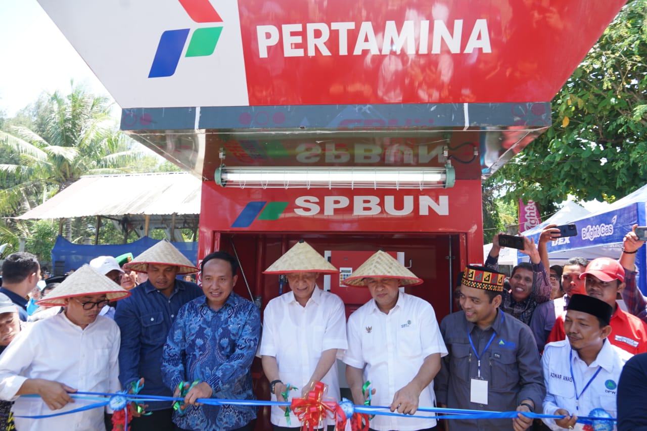Menteri Koperasi & UKM Bersama Pertamina Wujudkan Program Solusi BBM Nelayan Di Aceh Besar