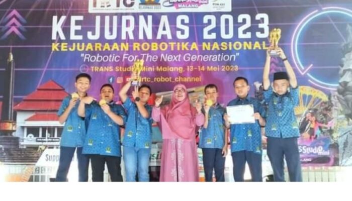 Kakanwil Kemenagsu Apresiasi Siswa MTsN 1 P Sidempuan Juarai Robotika Nasional 2023