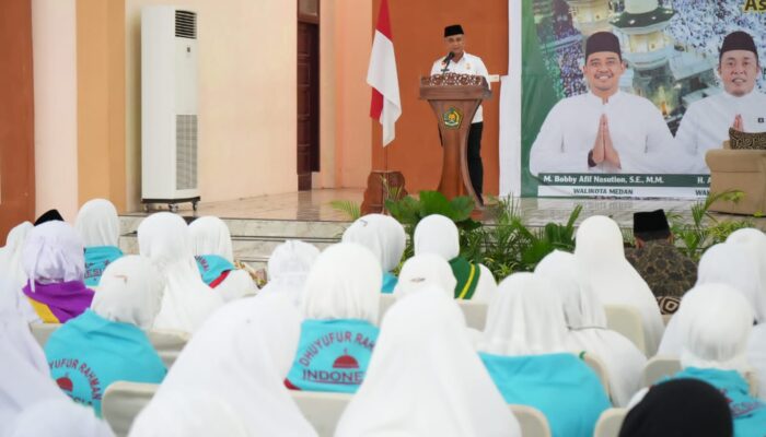 Buka Bimbingan Manasik Haji Akbar, Wali Kota Medan Berpesan Kepada Jamaah Ikuti Sungguh-Sungguh