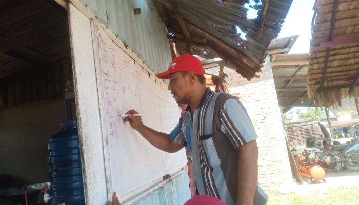 Protes Jalan Rusak, AMPAS Galang Aksi Tandatangan Di Kain Kafan