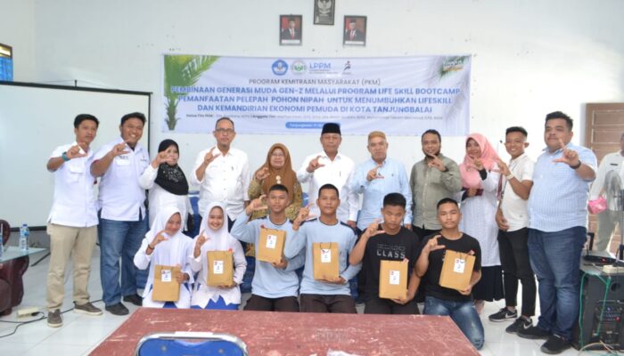 Tim PKM Unimed Edukasi Generasi Muda Tanjungbalai Olah Pohon Nipah
