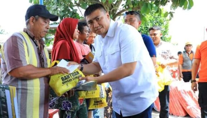 Bupati Labura Kunjungi Korban Kebakaran