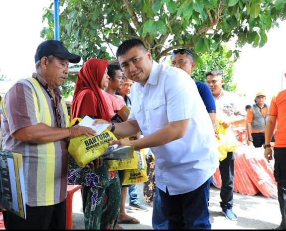 Bupati Labura Kunjungi Korban Kebakaran
