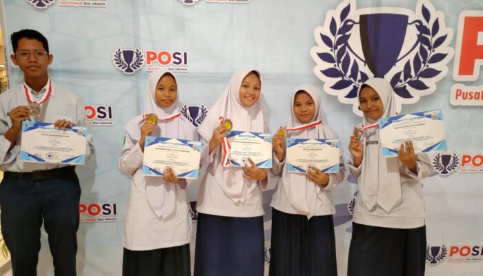 MTs Hifzil Quran Yayasan Islamic Centre Juara POSI Bidang Sains Tingkat Sumut