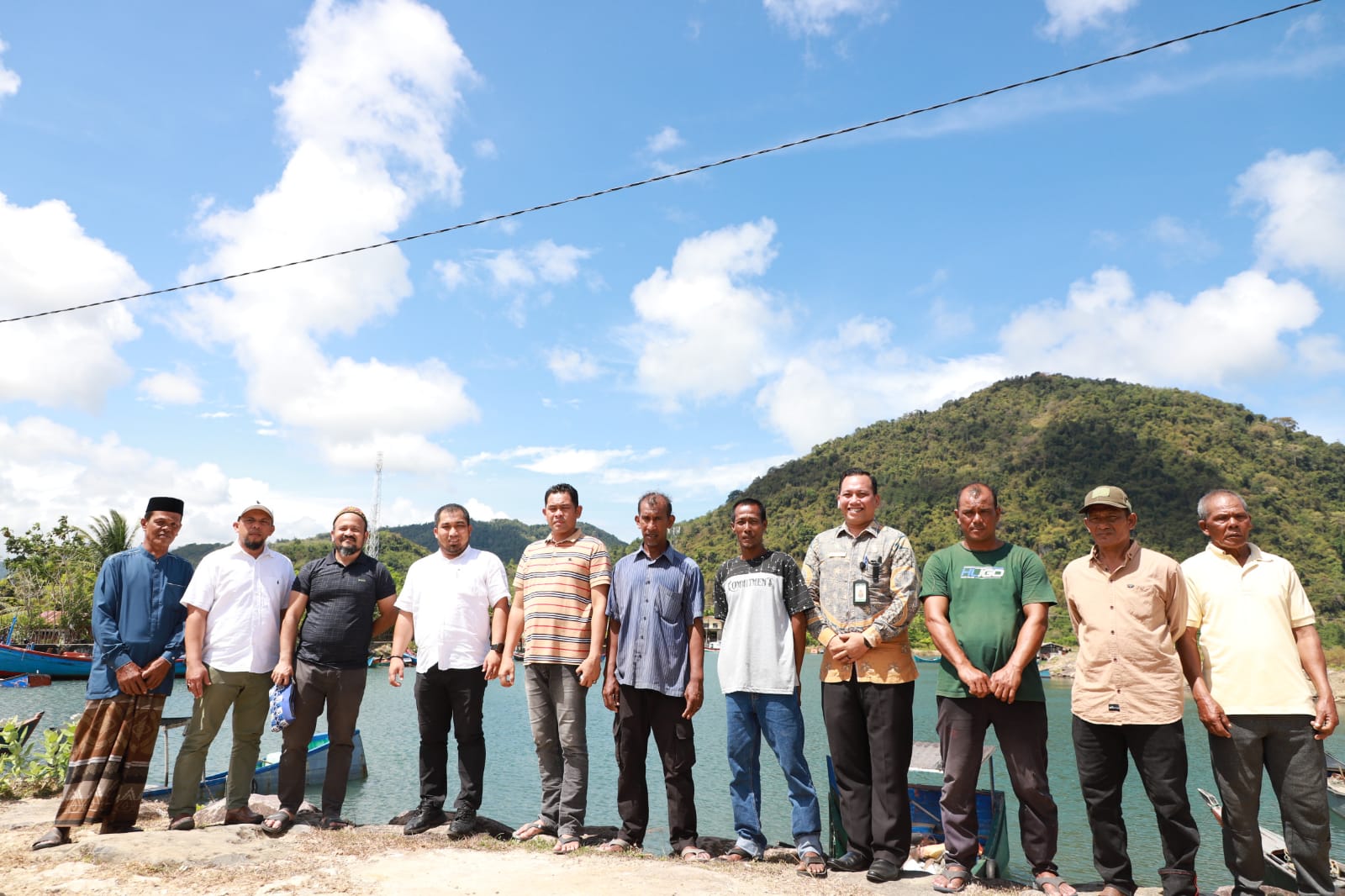 Pj Bupati Dan Ketua DPRK Silaturahmi Dengan Nelayan Lam Teungoh