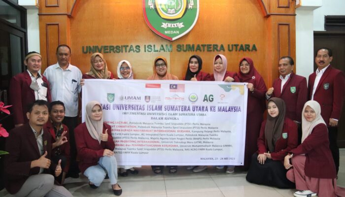 Rektor UISU Lepas Delegasi KKN Dan Pengabdian Ke Malaysia