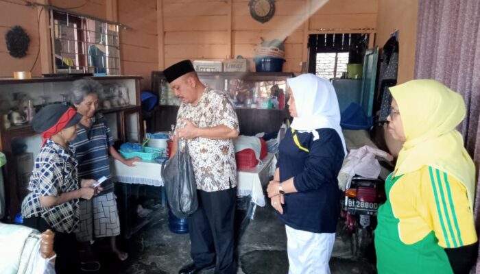 Program Jumat Berkah Medan Perjuangan Bantu Warga Miskin