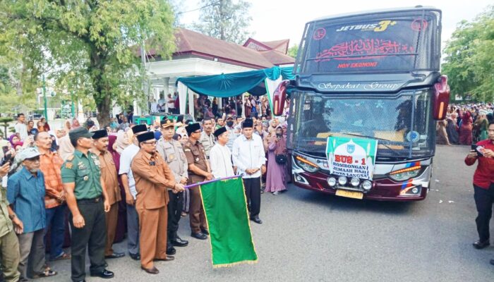 Tangis Haru Iringi Pelepasan Calhaj Kota Langsa