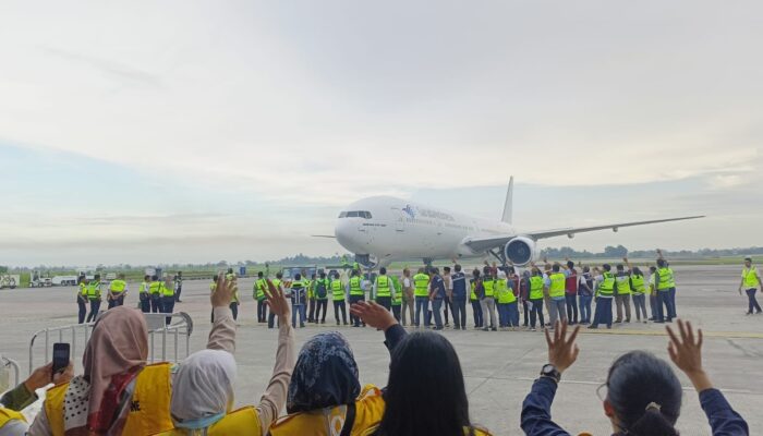 Calhaj Kloter 1 Asal Madina Bertolak Ke Makkah