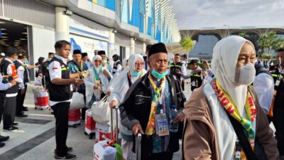 Perdana, 390 Jemaah Indonesia Tiba Di Madinah