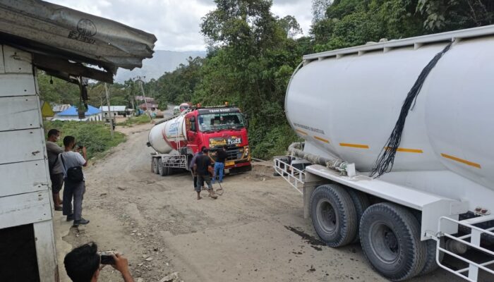 Pemerintah Pusat Diminta Tangani Kerusakan Jalan Nasional Batu Jomba