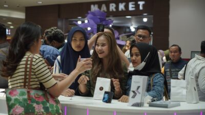 OPPO Find N2 Flip Hadir di Medan, Masyarakat Antusias Dapatkan HP Lipat Terbaik OPPO Find N2 Flip Hadir di Medan, Masyarakat Antusias Dapatkan HP Lipat Terbaik