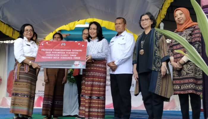 Menteri Bintang Puspayoga : Kekuatan Perempuan Memberikan Pendidikan Terbaik bagi Anak-anak