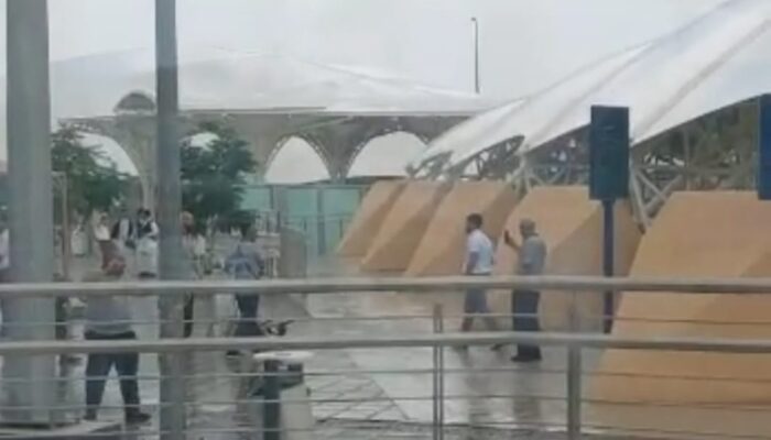 Hujan Deras Sambut Kedatangan Jemaah Indonesia Di Madinah