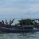 Kapal BB Destruktif Fishing Di Aceh Singkil Ditenggelamkan