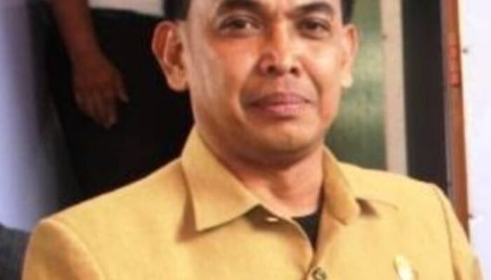 Kadisdik Padang Sidempuan ‘Lari’ dari Wartawan Usai Diperiksa Ombudsman Sumut Terkait ‘Pungli’ Pengangkatan Guru P3K