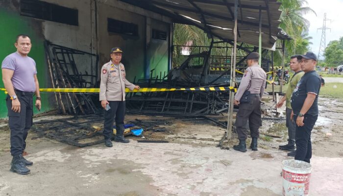 Ponpes Al Habib Terbakar, Mobil Dan Sepedamotor Hangus 