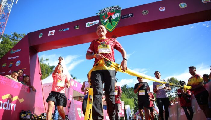 Wagub Dan Pangdam Ikuti Bukit Lawang Orangutan Trail Run Kelas 7 Km