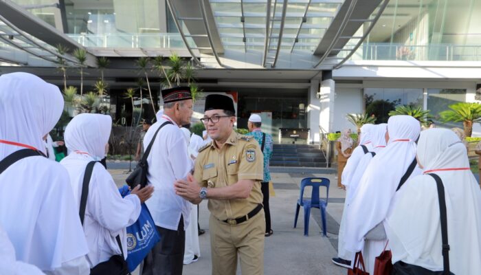 Pj.Wali Kota Lepas Calhaj Kota Banda Aceh Kloter 07