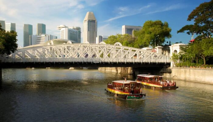 Jembatan Cavenagh Singapura
