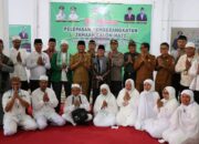 Pemkab Toba Berangkatkan 8 Calhaj