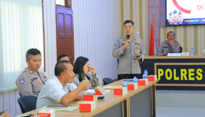 Bidkeu Poldasu Supervisi Di Polres Humbahas