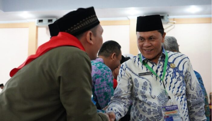Kakanwil Kemenagsu Lepas Keberangkatan Kloter 7