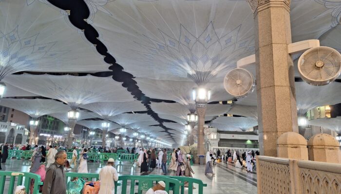 18.320 Calhaj Khusus Tiba 4 Juni