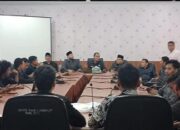 Massa PB HIMALA Indonesia Turun Ke Jalan Kritisi Kinerja DPRD Langkat