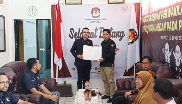 DPD Nasdem Kota Medan Daftar Bacaleg ke KPU Medan, Target 10 Kursi