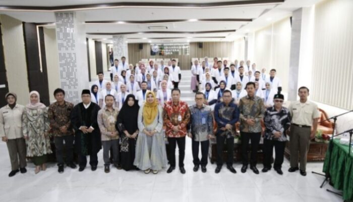 Yudisium Dan Janji Dokter Muda