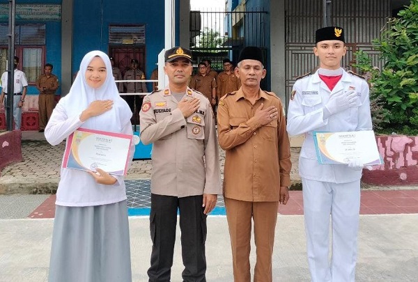 Dua Siswa SMAN 3 Langsa Raih Penghargaan Pasnas Tingkat Provinsi Dua Siswa SMAN 3 Langsa Raih Penghargaan Pasnas Tingkat Provinsi