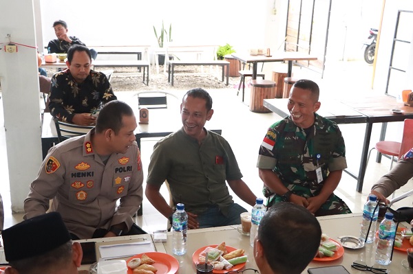 Jumat Curhat, Kapolres Lhokseumawe Kembali Tampung Keluhan Kenakalan Remaja Jumat Curhat, Kapolres Lhokseumawe Kembali Tampung Keluhan Kenakalan Remaja