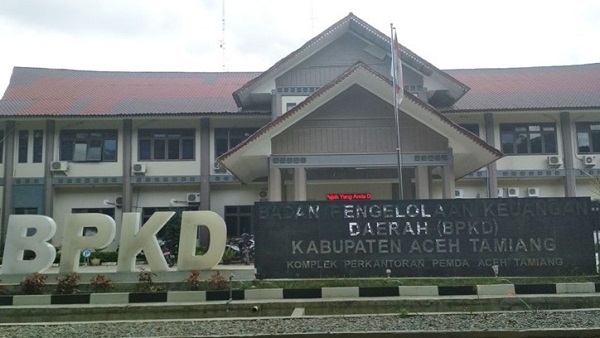 Kantor BPKD Aceh Tamiang, Selasa (9/4). Waspada/yusri