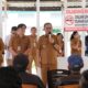 BUPATI Toba, Poltak Sitorus (kanan) didampingi Direktur RSUD Porsea Tommy C Siahaan saat meresmikan layanan Fakoemulsifikasi. Foto : Waspada/Ist